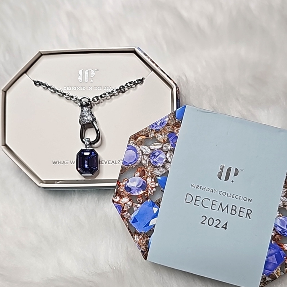 Bomb Party December Necklace
